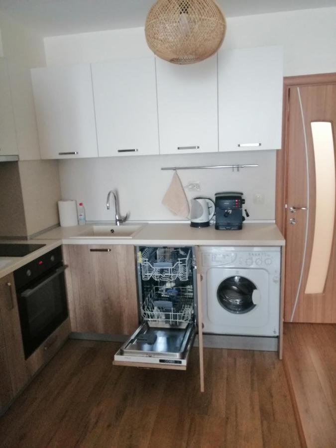 Sunny Apartment Бургас Екстериор снимка