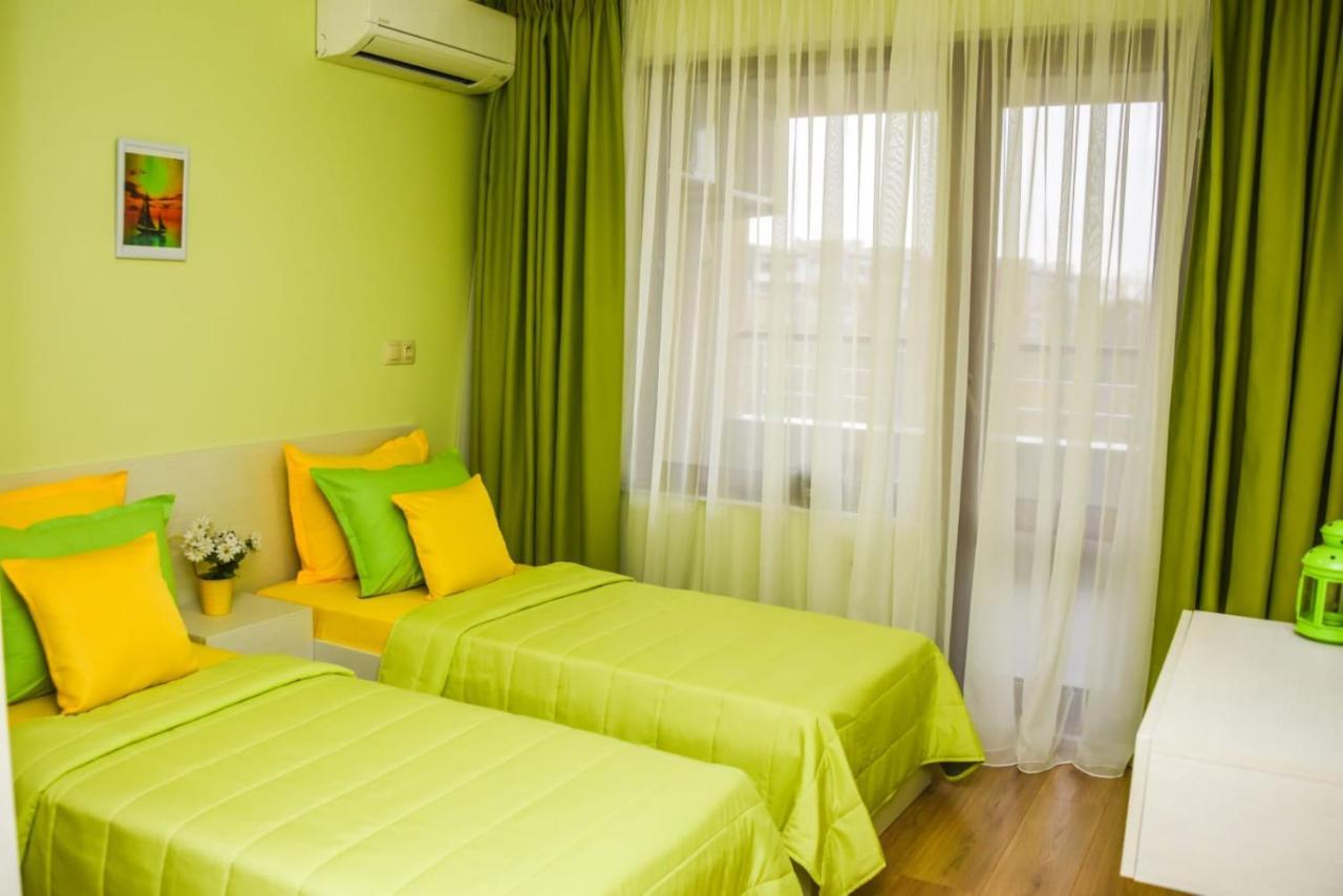 Sunny Apartment Бургас Екстериор снимка