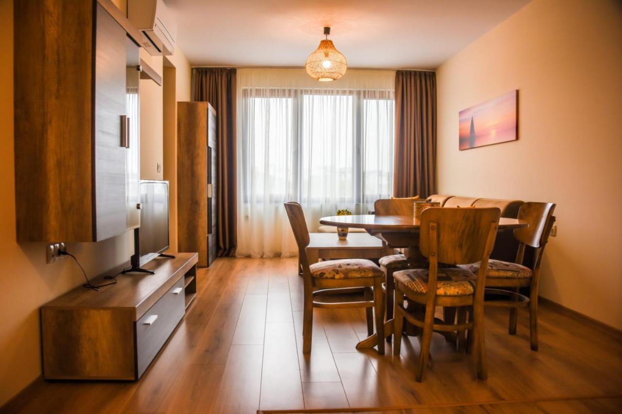 Sunny Apartment Бургас Екстериор снимка